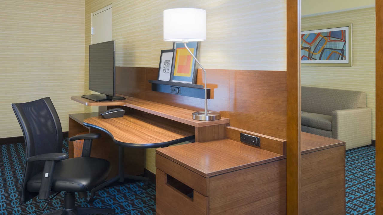 Photo of Livingroom in Fort Lee - Paramus