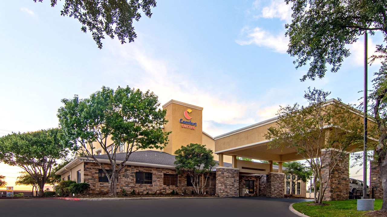 Photo of Buildings in Northwest Dallas