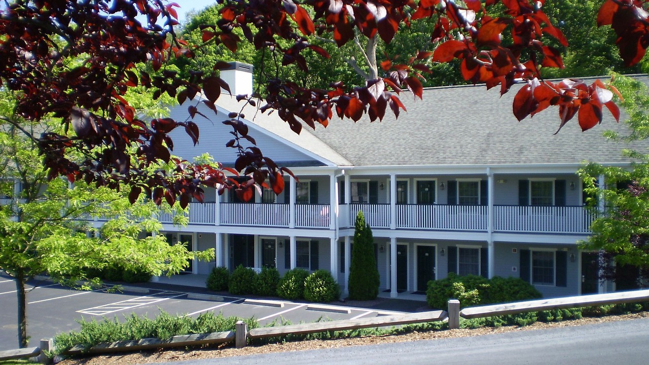 Photo of Buildings in Plymouth