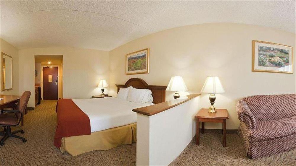 Photo of Bedroom in Mesquite
