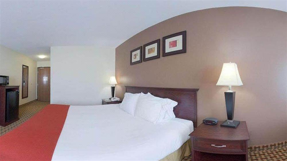 Photo of Bedroom in O'Neill