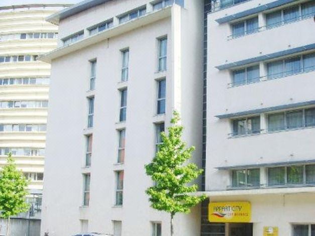 Photo of Buildings in Miroir - Batignolles