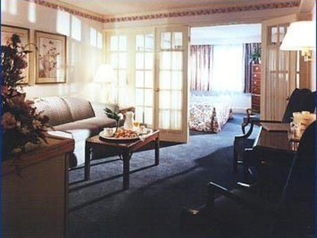 Photo of Livingroom in Seekonk