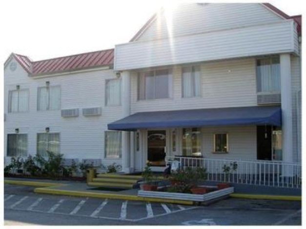 Photo of Buildings in Thomson