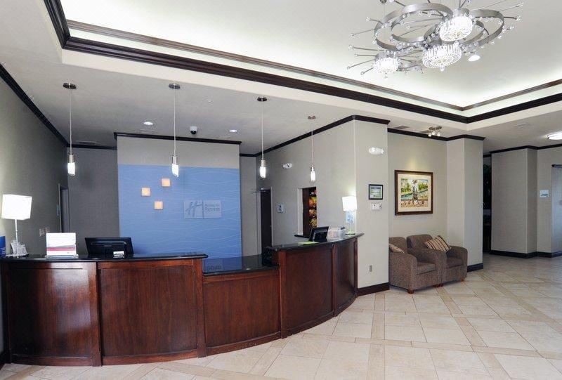 Photo of Livingroom in Seguin