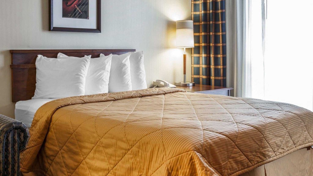 Photo of Bedroom in Silver Lake