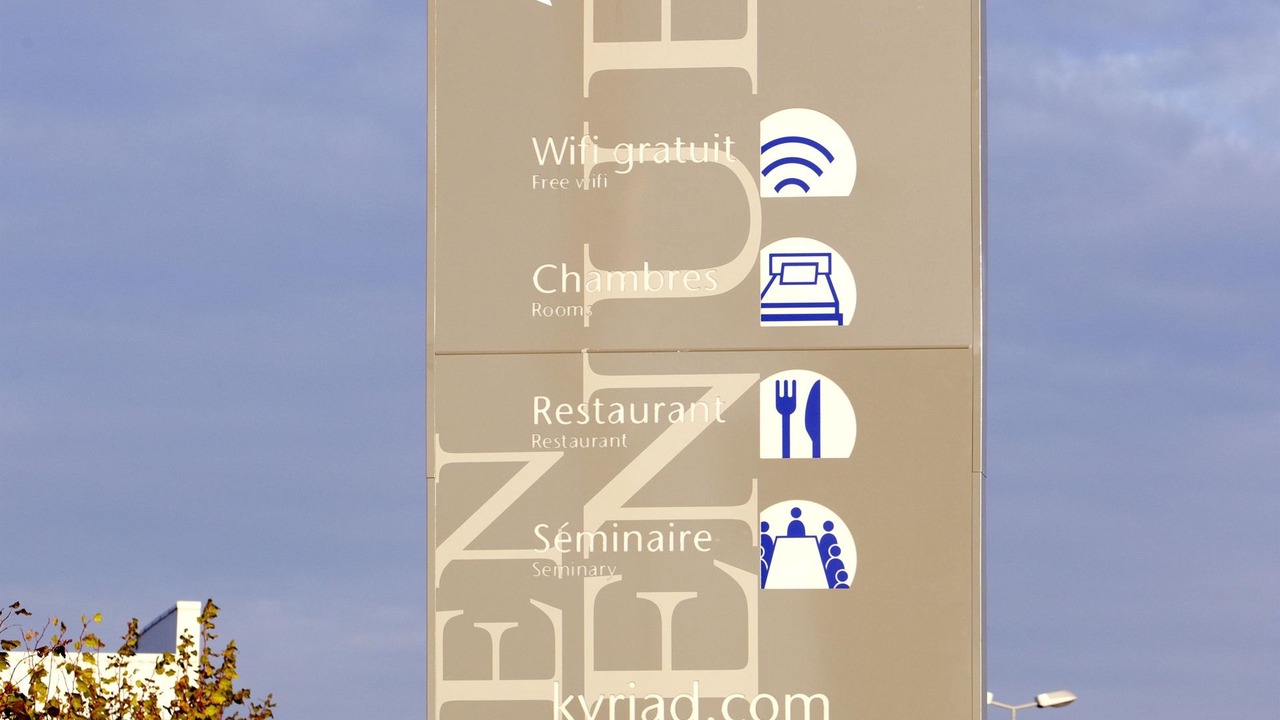 Photo of Buildings in Bourg-les-Valence