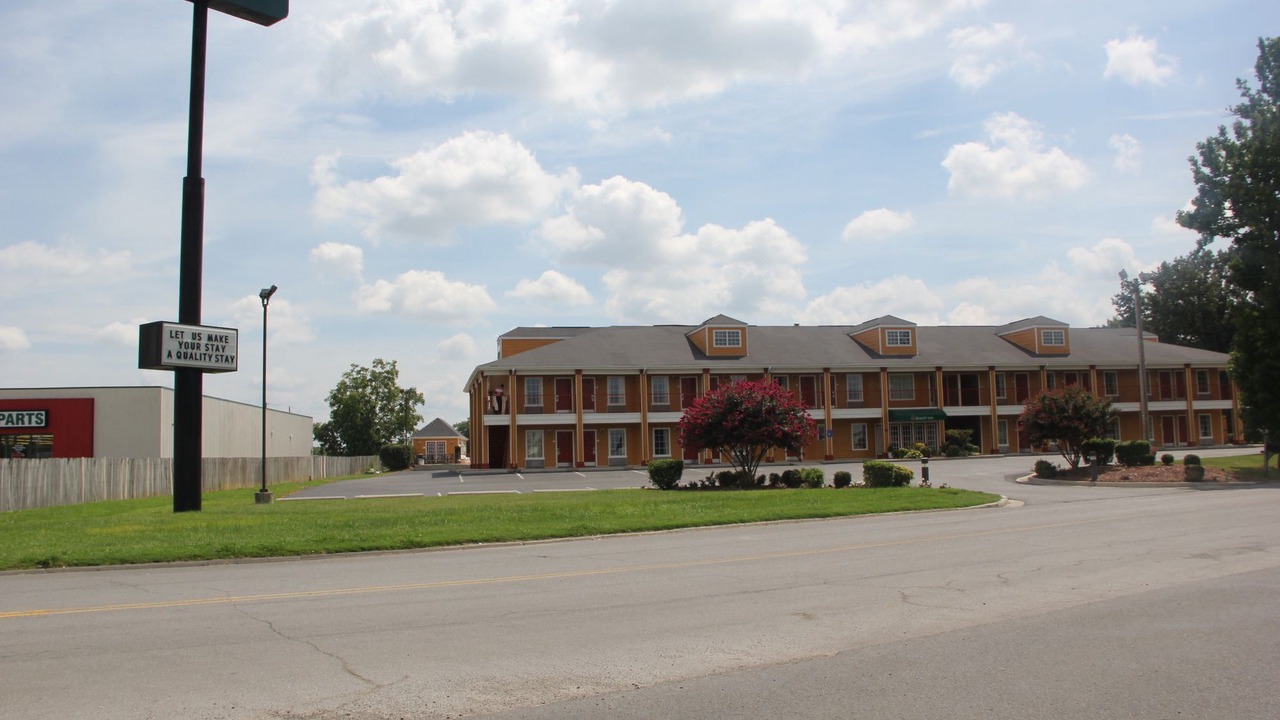 Photo of Buildings in Albertville