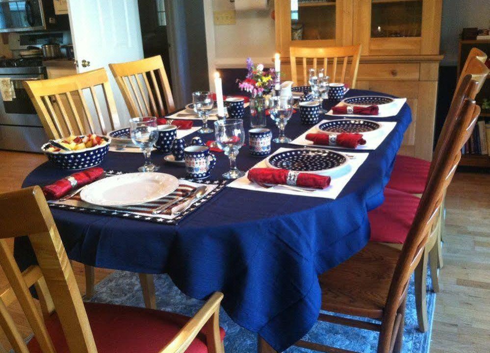 Photo of Livingroom in Yorktown