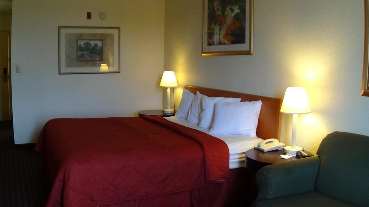 Photo of Bedroom in Wesley Chapel