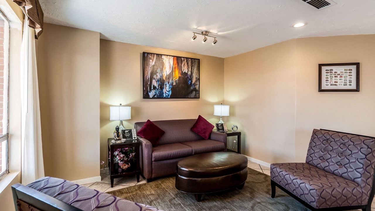 Photo of Livingroom in Luray