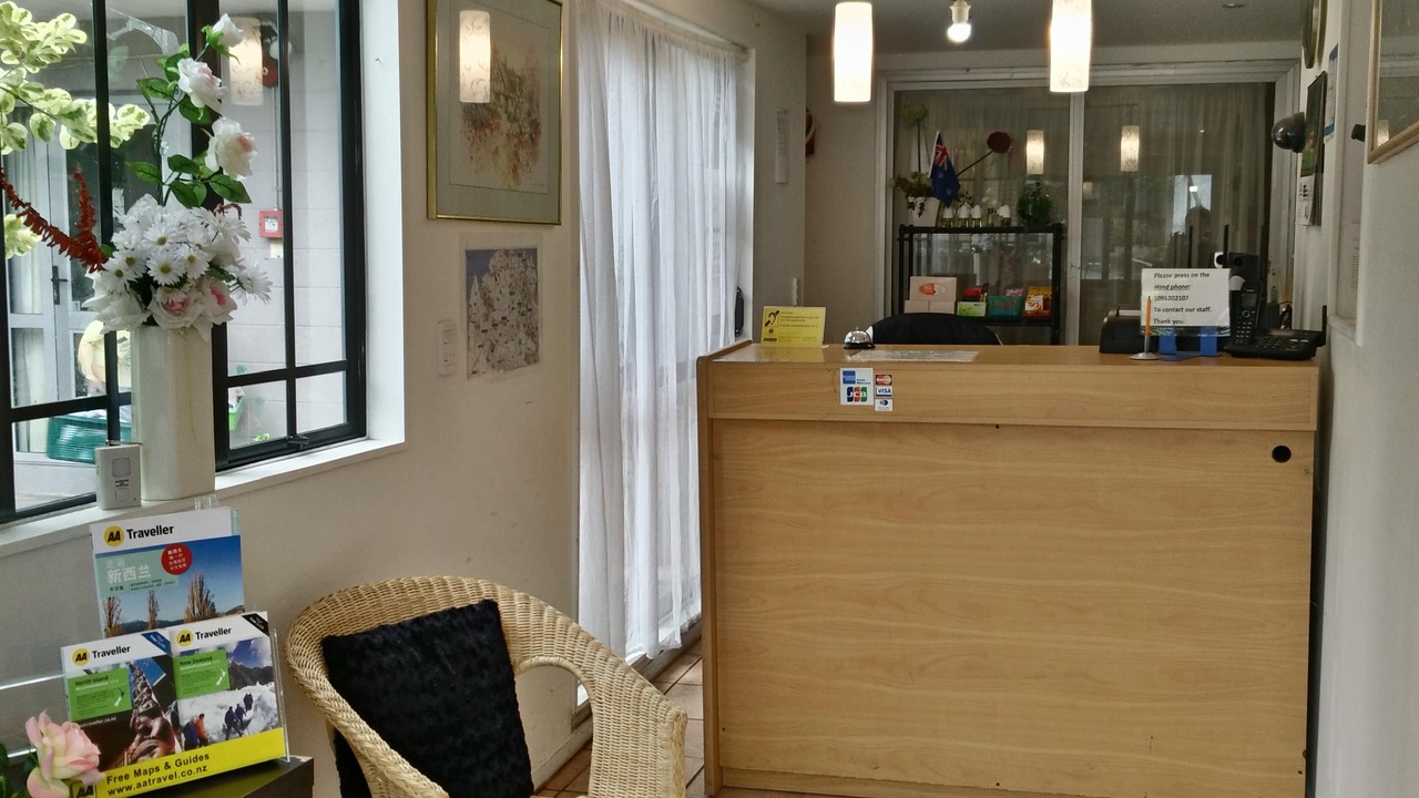 Photo of Livingroom in Epsom