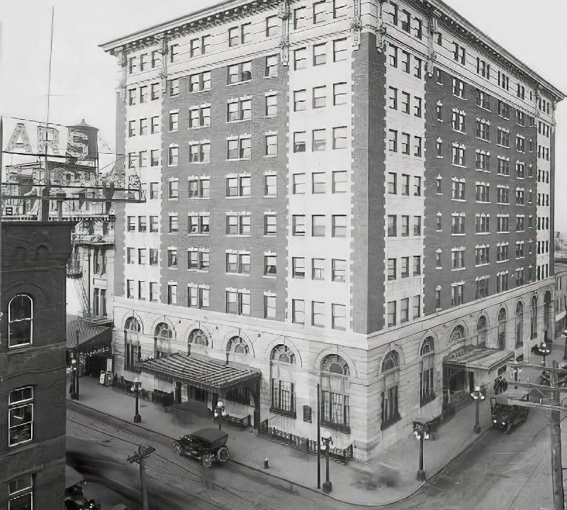 Photo of Buildings in Utica