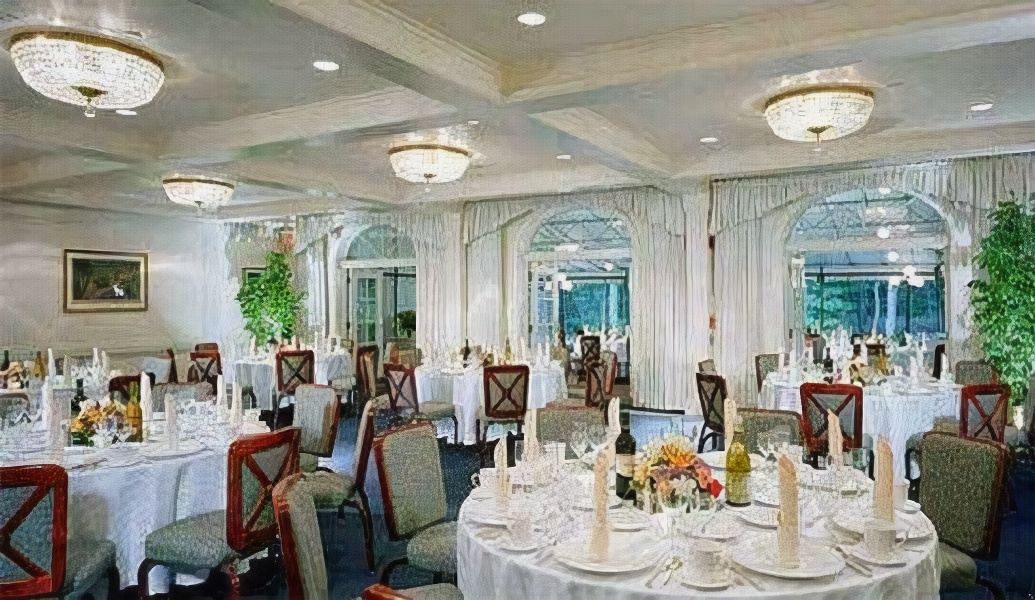 Photo of Livingroom in Avon