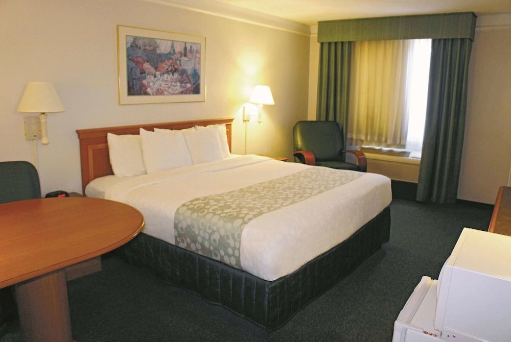 Photo of Bedroom in Lenexa