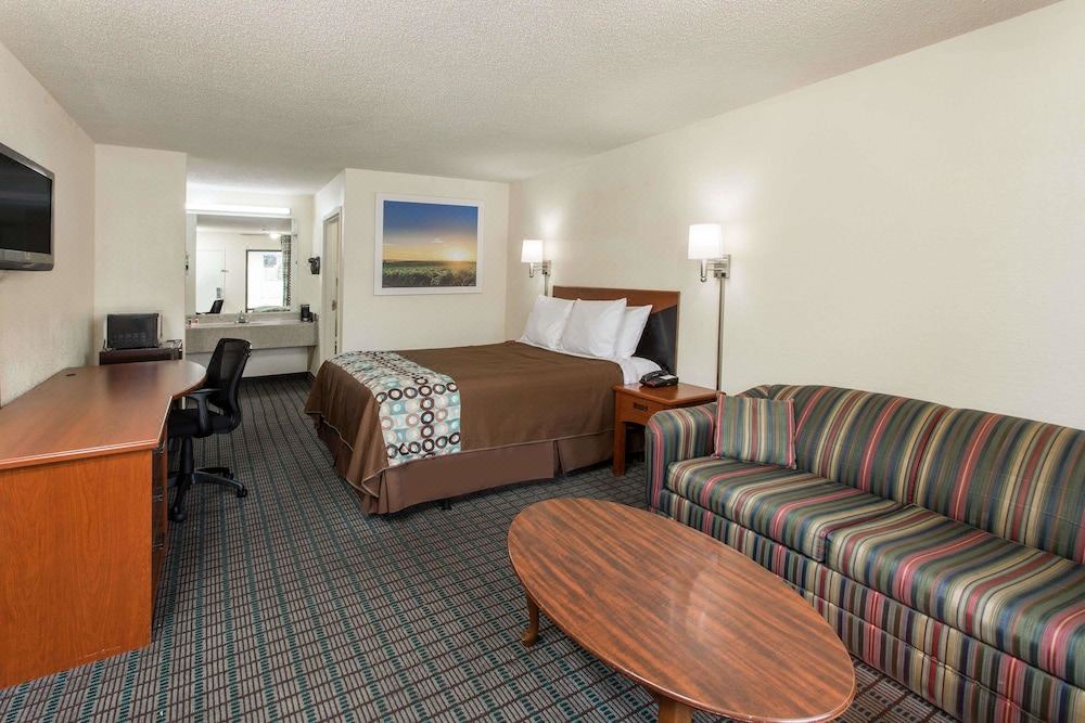 Photo of Livingroom in Dillon