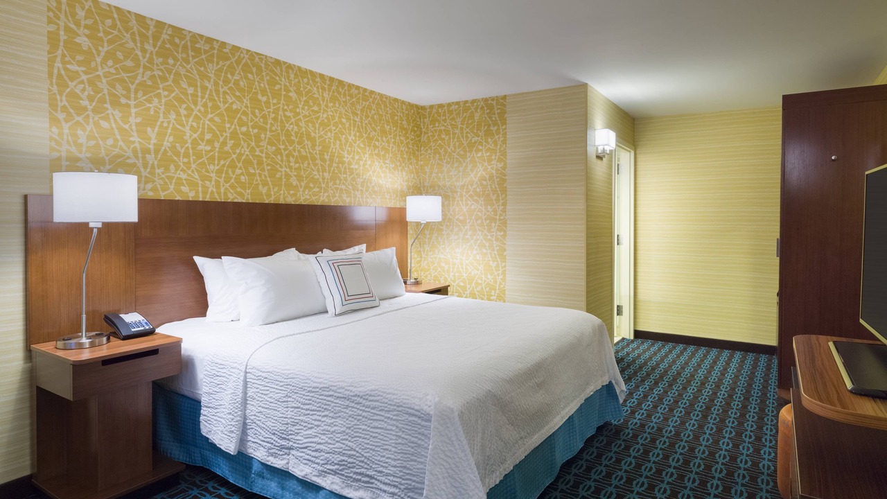 Photo of Bedroom in Fort Lee - Paramus