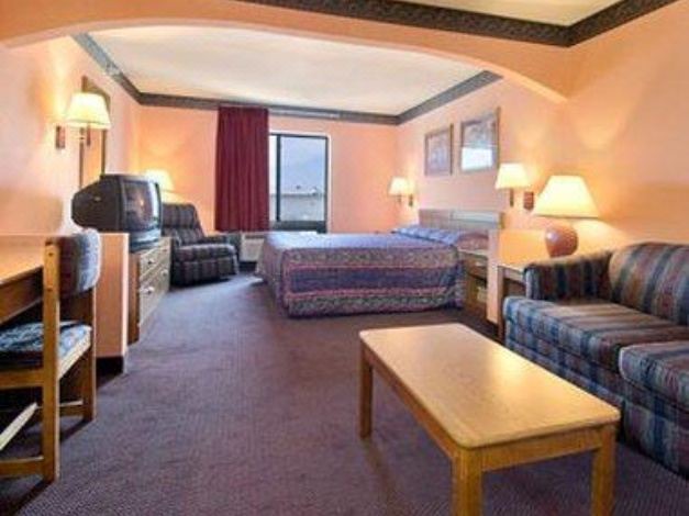 Photo of Livingroom in Lee's Summit