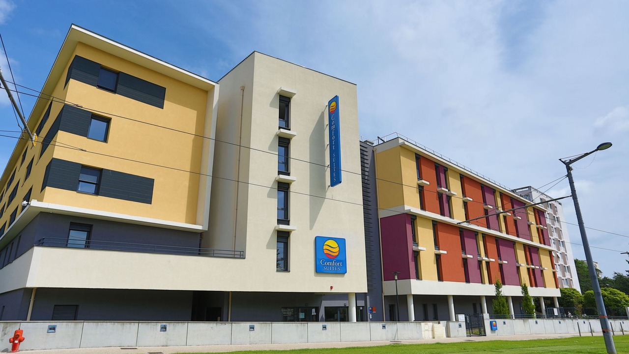 Photo of Buildings in Saint-Priest