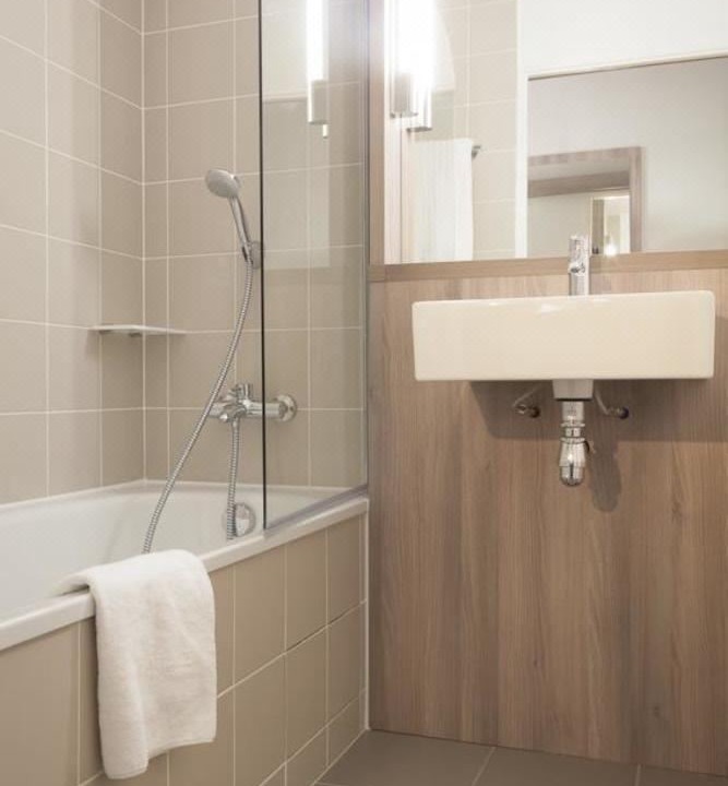 Photo of Bathroom in Saint-Cyr-l'Ecole