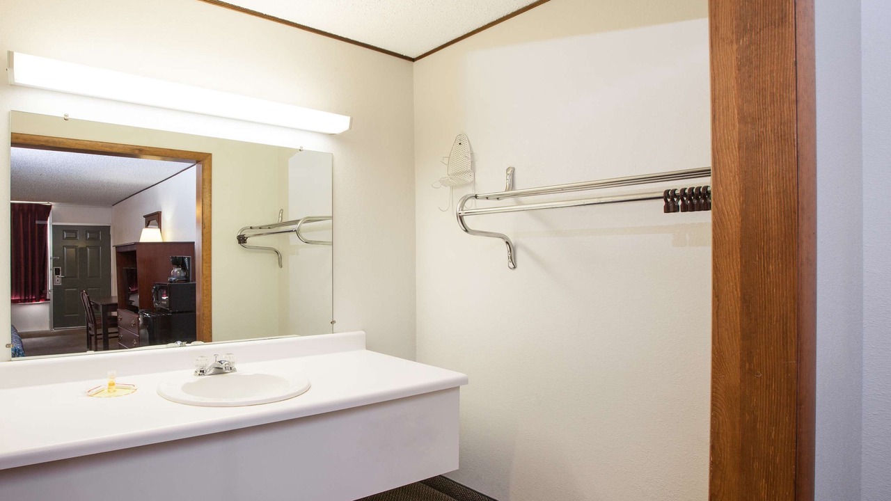 Photo of Bathroom in Clinton