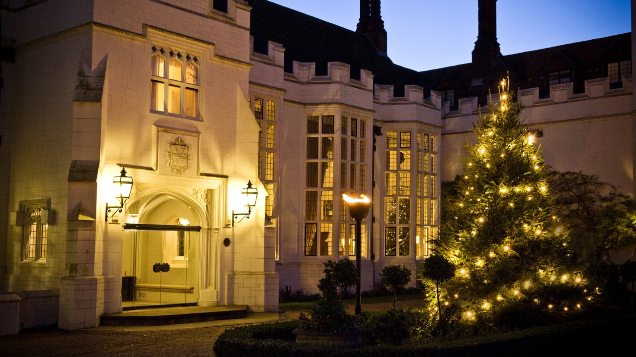 Photo of Buildings in Medmenham
