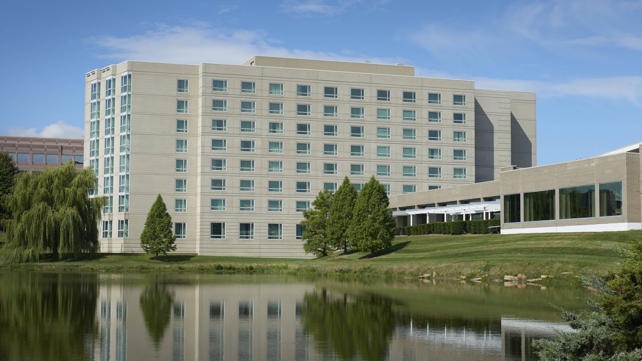 Photo of Buildings in Burr Ridge