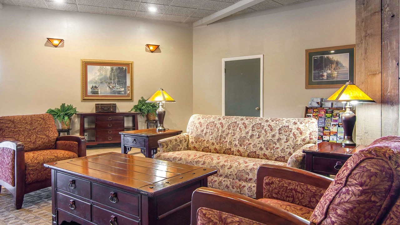 Photo of Livingroom in North Bend