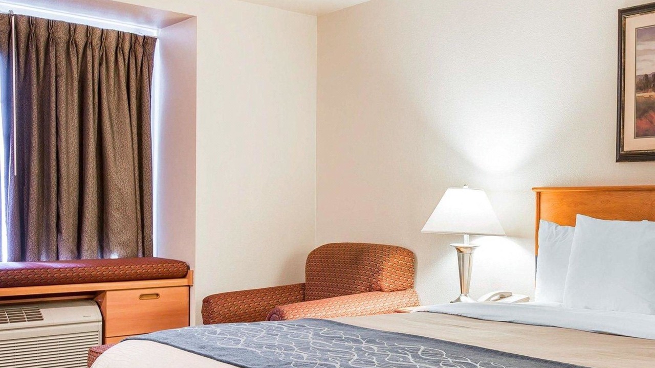 Photo of Bedroom in Salinas