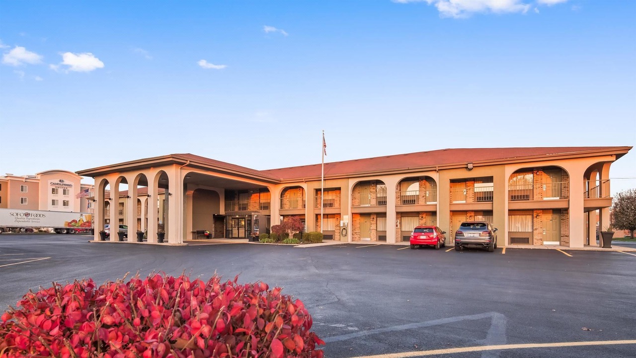 Photo of Buildings in Grove City