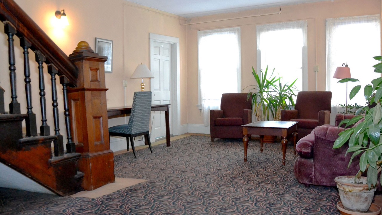 Photo of Livingroom in White River Junction