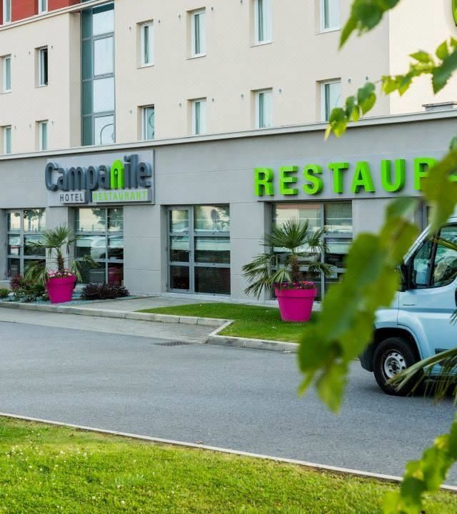 Photo of Buildings in Le Mesnil-Amelot