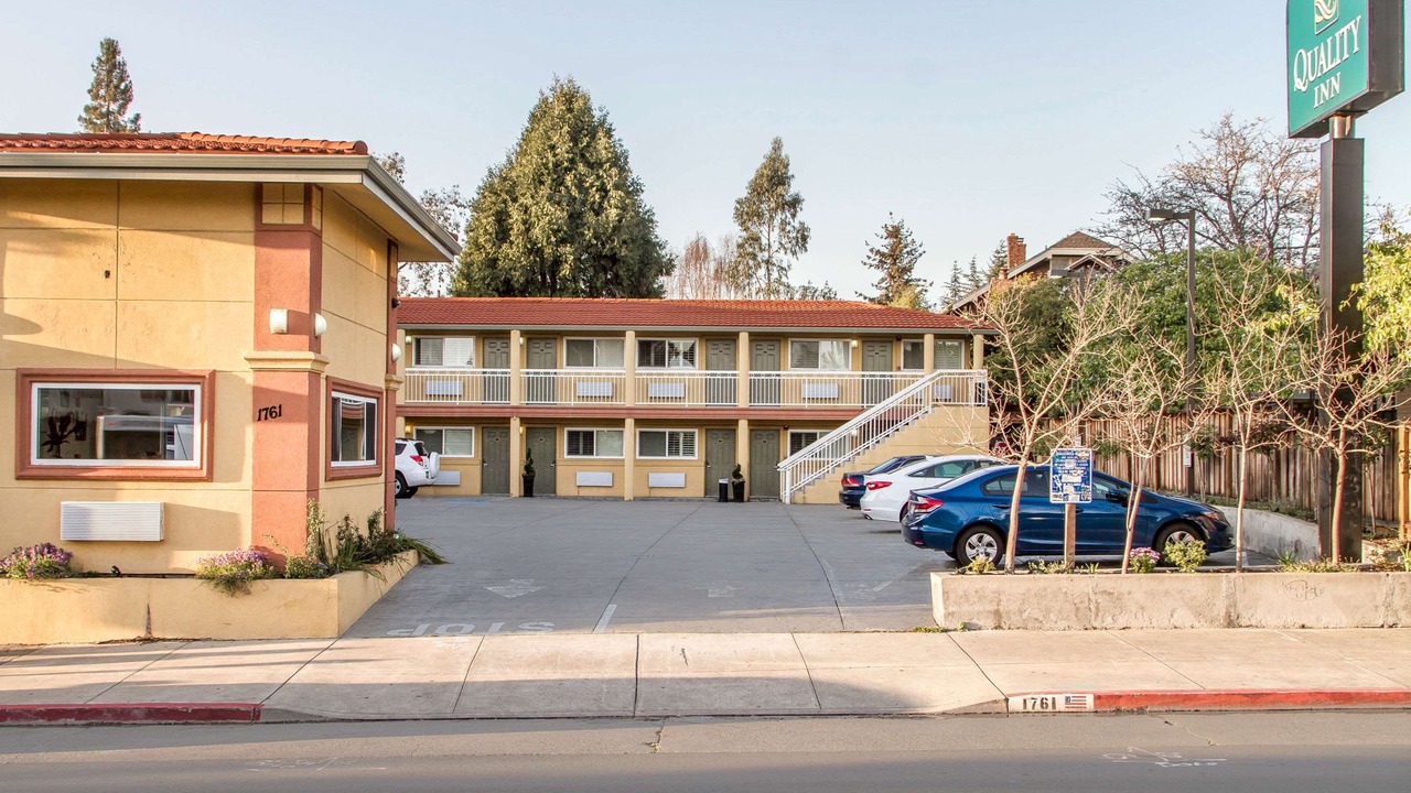 Photo of Buildings in Central Berkeley