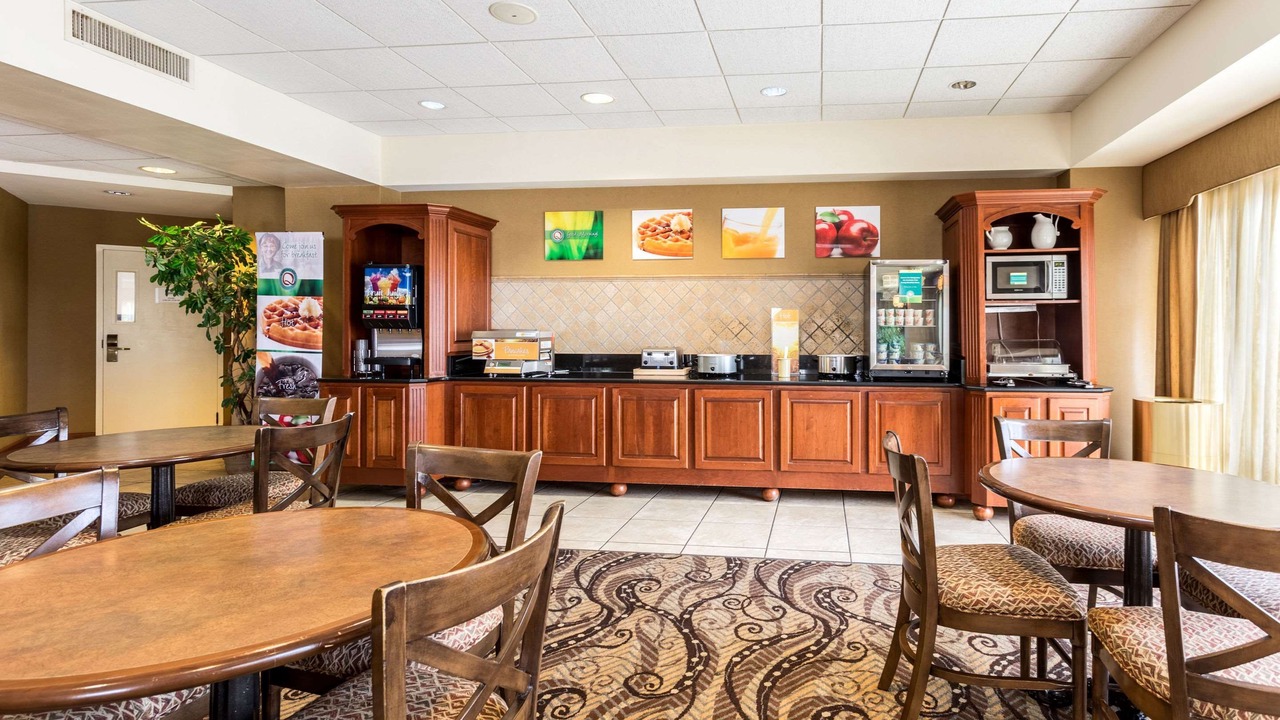 Photo of Livingroom in Union City