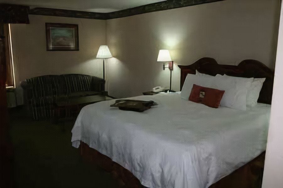 Photo of Bedroom in Tullahoma