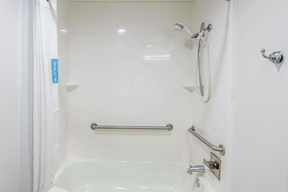 Photo of Bathroom in Brownwood