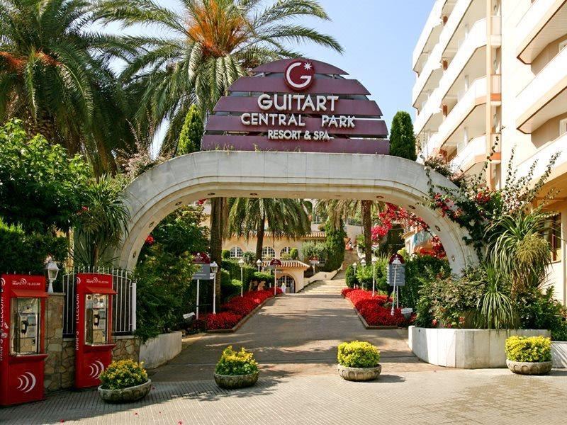 Photo of Buildings in Lloret Town Center
