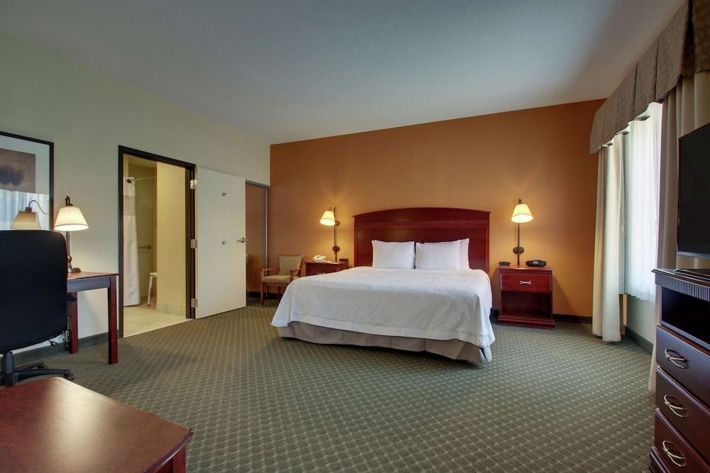 Photo of Bedroom in Ken Caryl