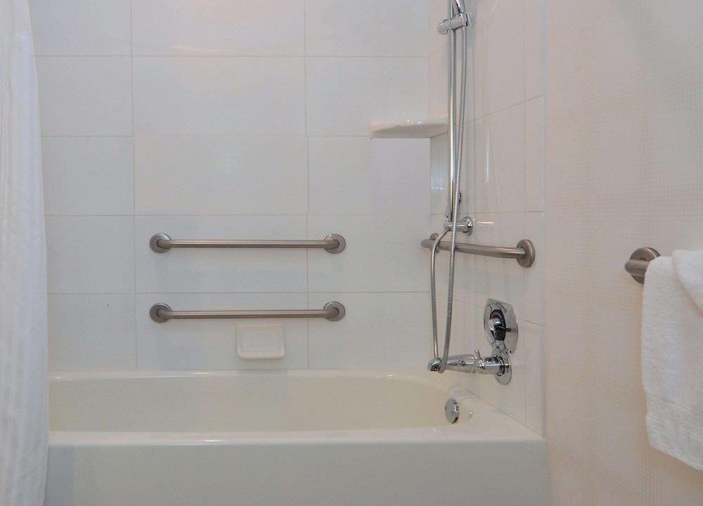 Photo of Bathroom in Newark