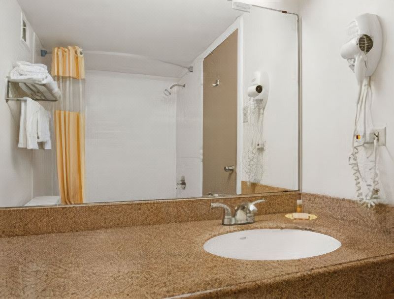 Photo of Bathroom in Bonanza