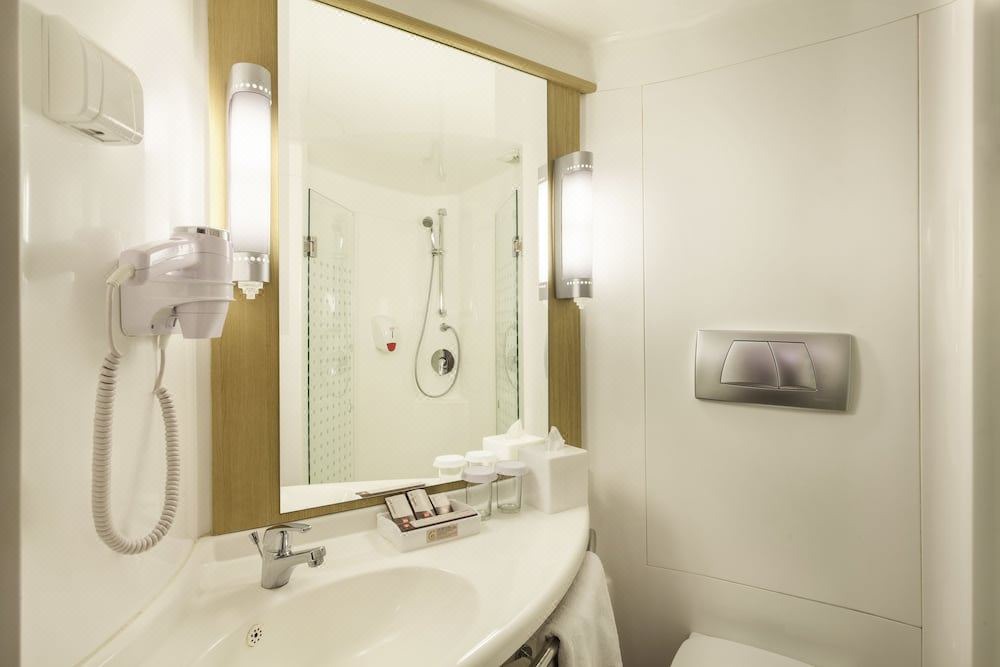 Photo of Bathroom in Maubeuge