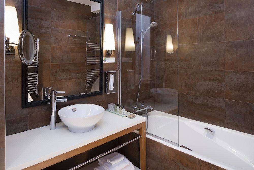 Photo of Bathroom in Notre-Dame-des-Champs