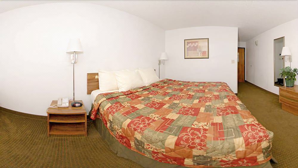 Photo of Bedroom in Shawnee