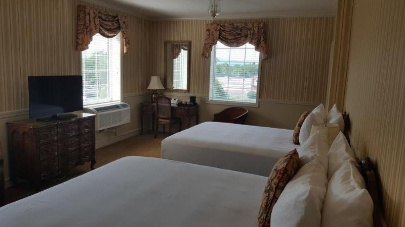Photo of Bedroom in Glens Falls