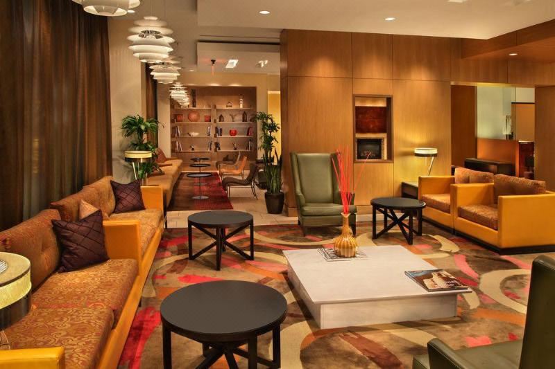 Photo of Livingroom in Downtown Hartford