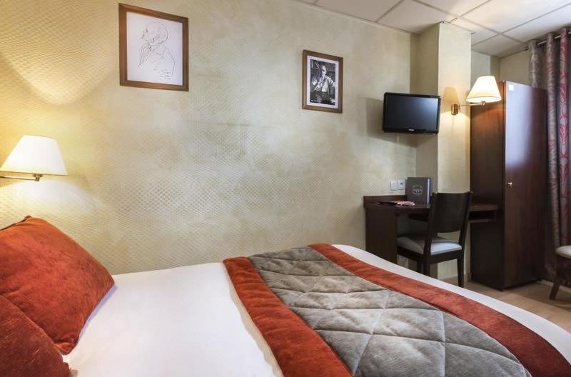 Photo of Bedroom in 13th Arrondissement