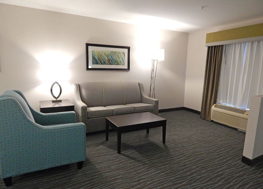 Photo of Livingroom in Burkburnett