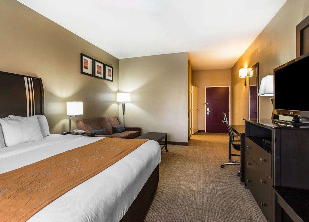 Photo of Bedroom in Bakersfield