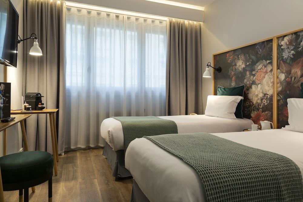 Photo of Bedroom in Jules Ferry - Recamier