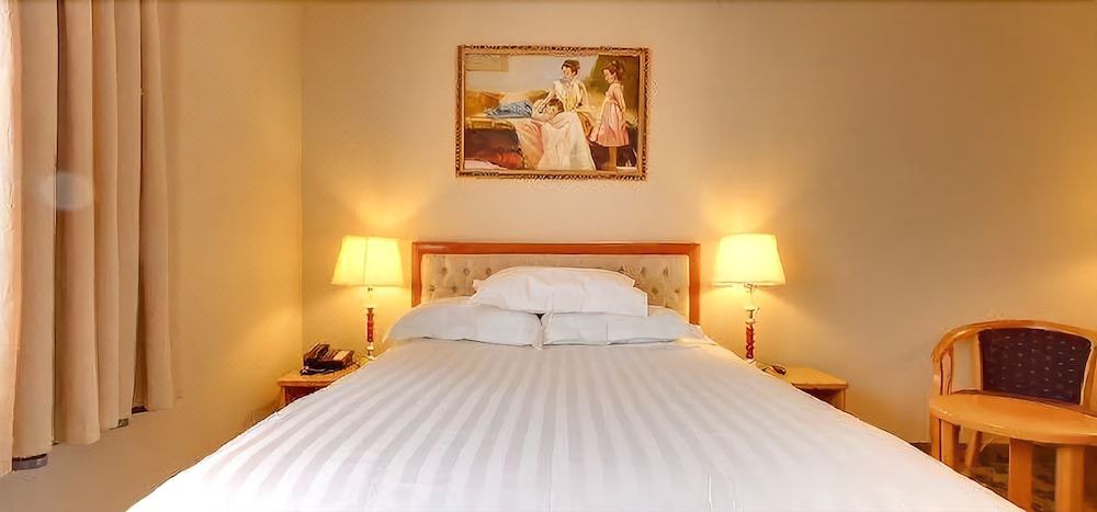 Photo of Bedroom in Flushing Chinatown